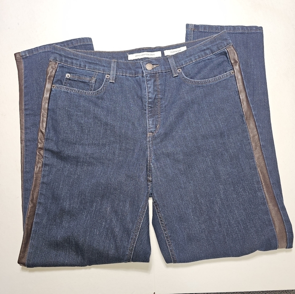 Jones new york Jeans rivington slim size 14